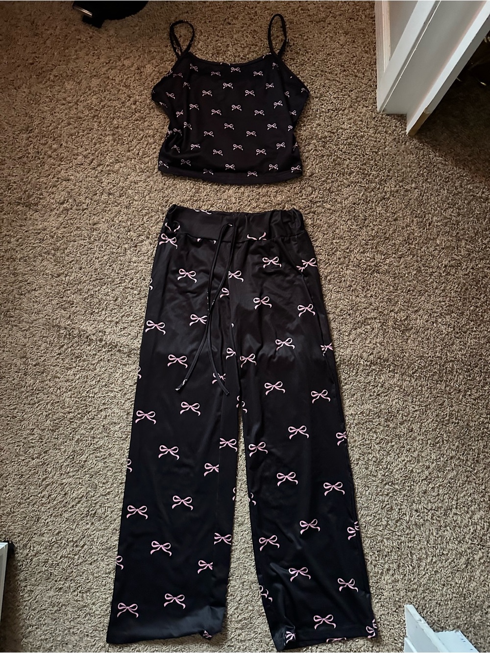 SHEIN Black Pajama Set with Pink Bow Print